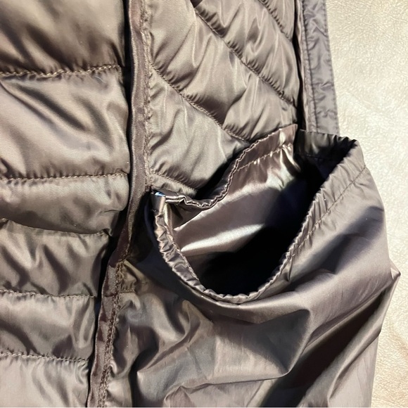 Old Navy Water Resistant Narrow Channel Packable Puffer Jacket Purple Small Tall - Picture 14 of 16